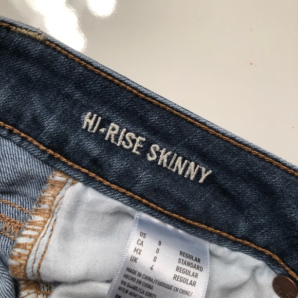 AMERICAN EAGLE DARK WASH HIGH WAISTED JEANS - Picture 3 of 4